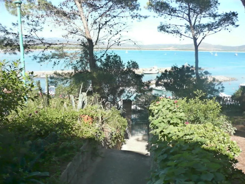 Fronte Mare Al Porticciolo Βίλα Porto Pino